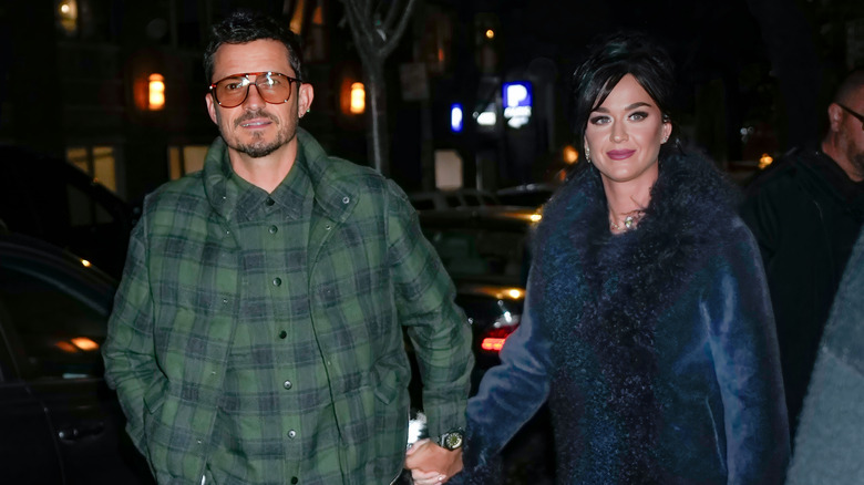 Orlando Bloom and Katy Perry holding hands