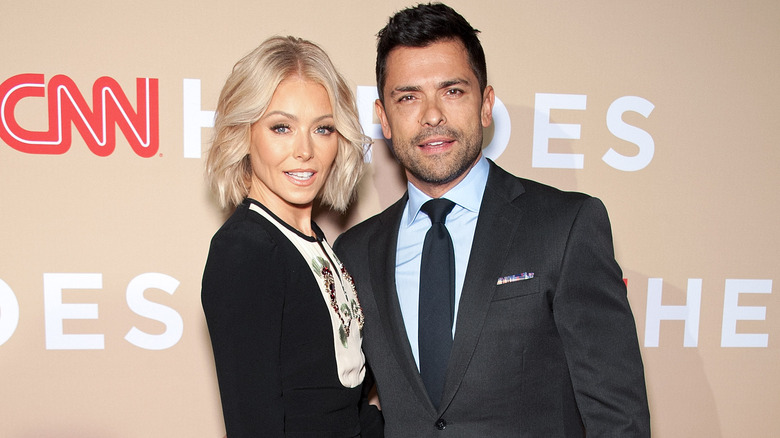 Kelly Ripa and Mark Consuelo at red carpet