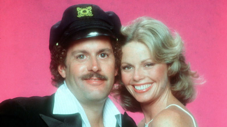 Captain & Tennille pose for promotional shot