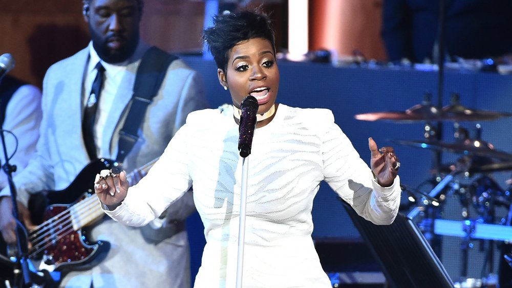 Fantasia Barrino sings