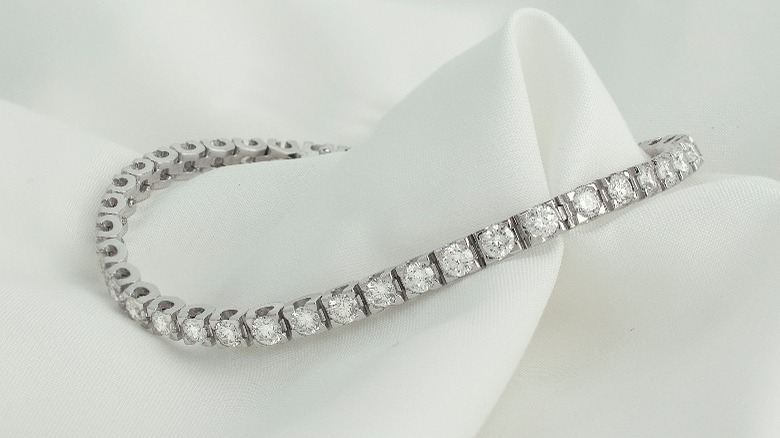 Diamond necklace or bracelet