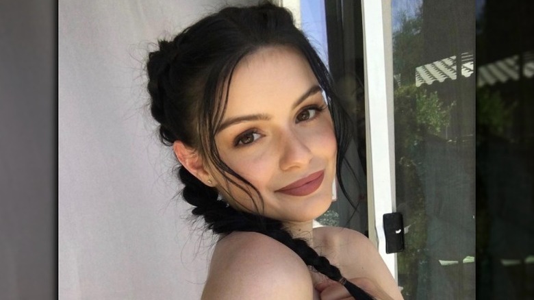 Ariel Winter smiling for the camera