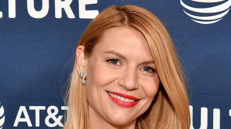 Claire Danes poses on the red carpet