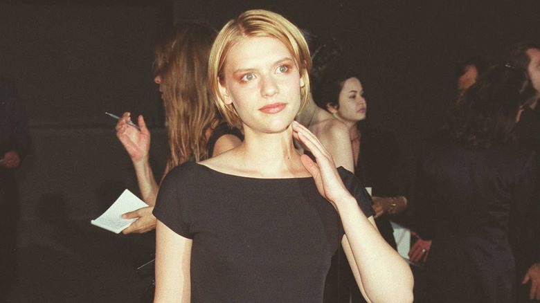 Claire Danes posing on the red carpet