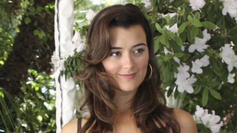 Cote de Pablo smiling