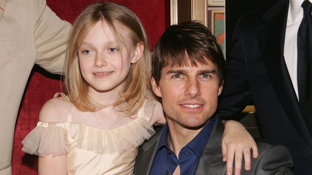 Dakota Fanning and Tom Cruise