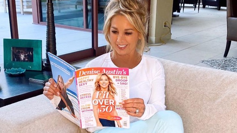 Denise Austin reading magazine