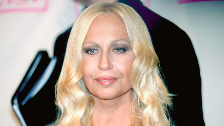 Donatella Versace posing at the MTV Awards