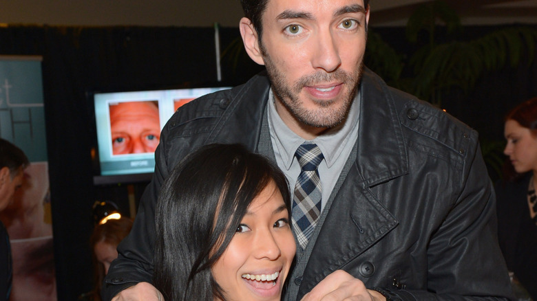 Linda Phan and Drew Scott smiling