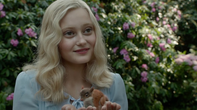 Ella Purnell in Miss Peregrine's Home for Peculiar Children