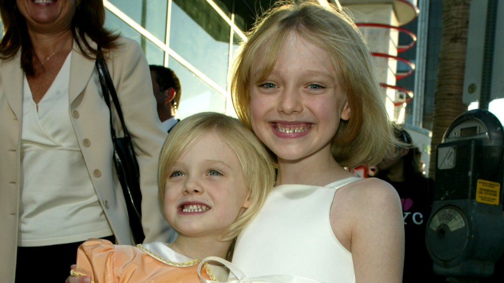 Elle and Dakota Fanning