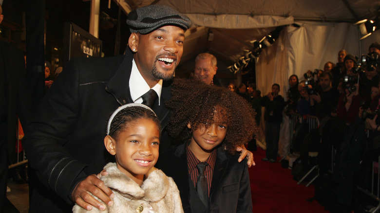 Will Smith, Willow Smith , and Jaden Smith smiling