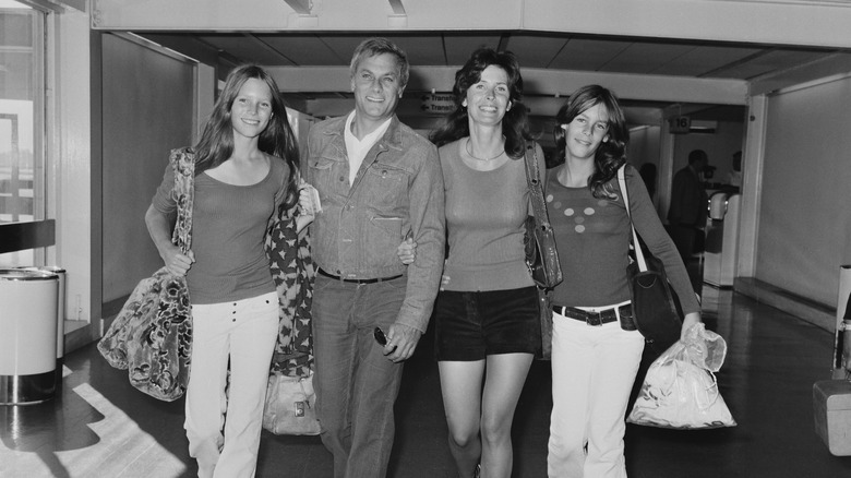 Jamie Lee Curtis with family
