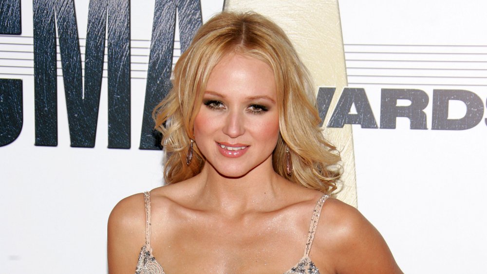 Jewel on the red carpet in 2007