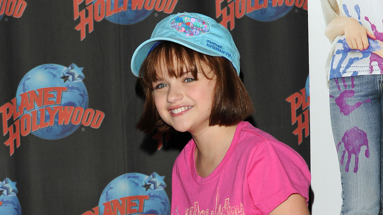 Joey King as a kid