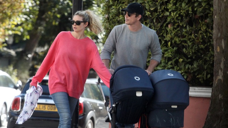 Josh Hartnett and Tamsin Egerton pushing strollers