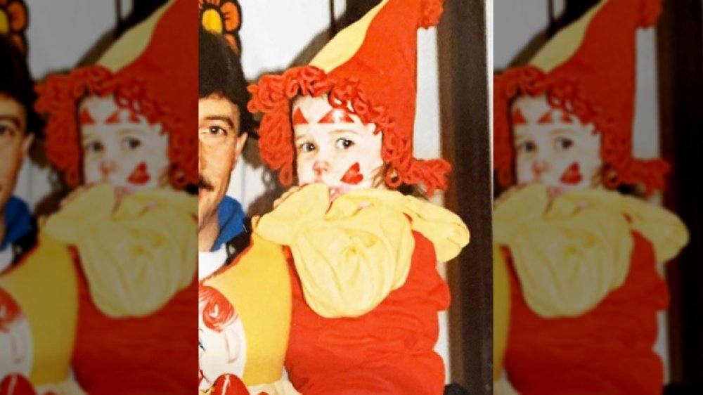 Kaitlyn Bristowe as a kid dressed as a clown for Halloweenn