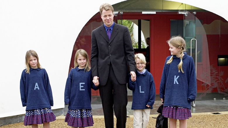 Lady Eliza Spencer (second left) with her family in 2000