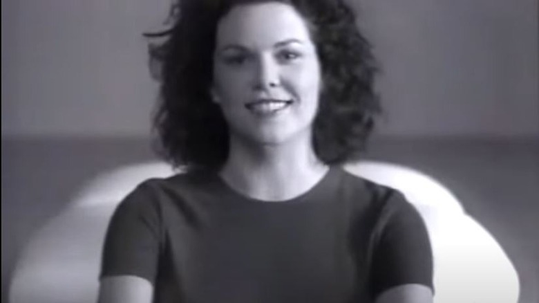 Lauren Graham in a commercial