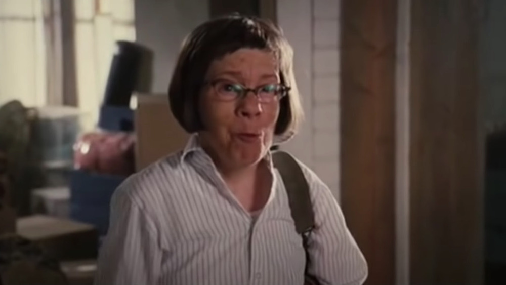 Linda Hunt acting