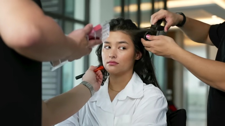 Liza Soberano with makeup and hairstylists