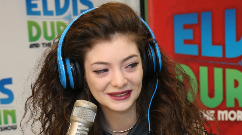 Lorde on the radio