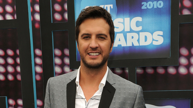 Luke Bryan wearing a suit