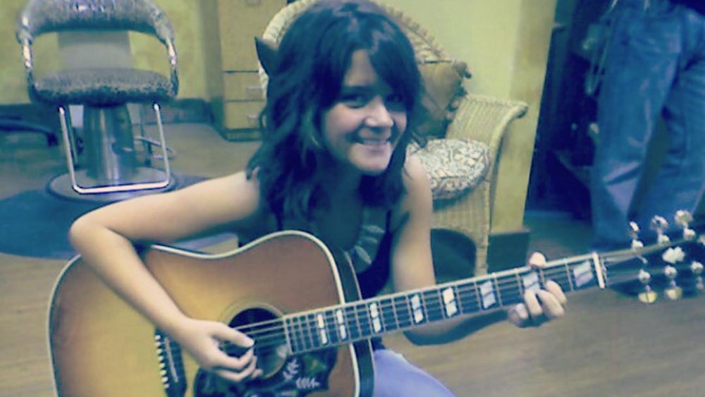 Maren Morris at age 19 with her guitar