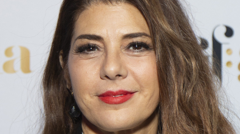 Marisa Tomei smirking