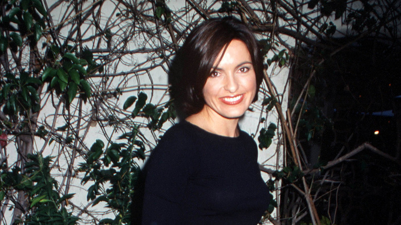 Mariska Hargitay posing, smiling