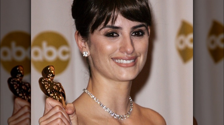 Penelope Cruz with Oscar