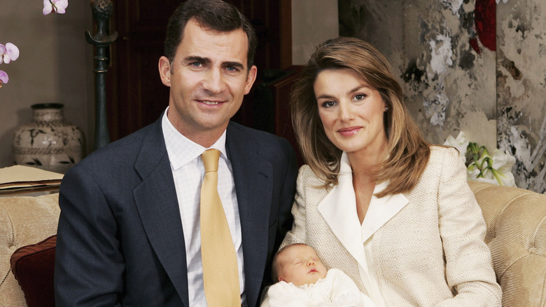 Queen Letizia with her newborn 