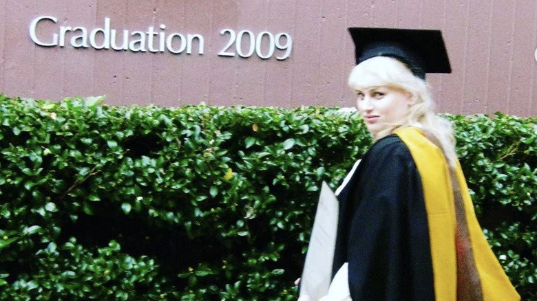 Rebel Wilson graduating from college