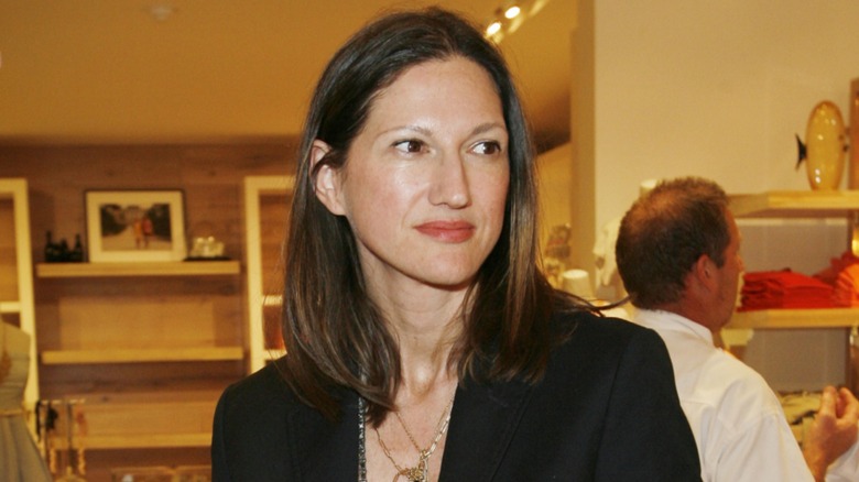 Jenna Lyons younger without glasses