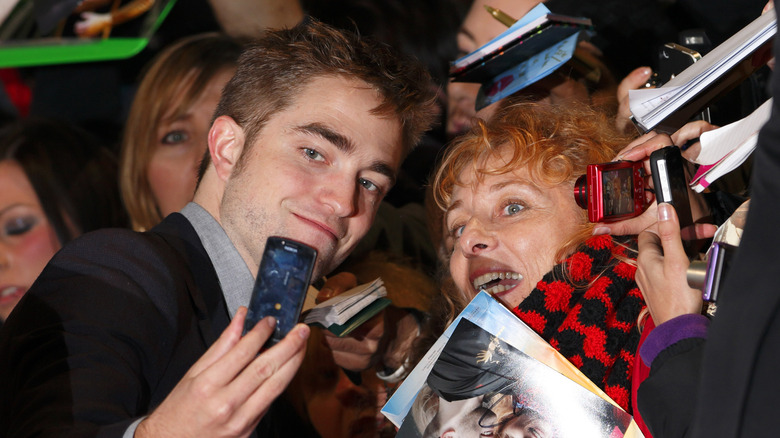 Robert Pattinson at Twilight premiere