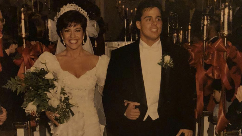 Robin Meade and Tim Yeager on wedding day