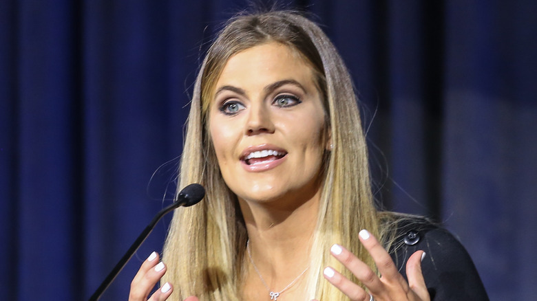 Samantha Ponder speaking at an event