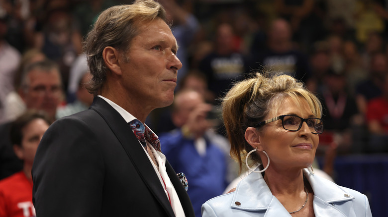 Ron Duguay next to Sarah Palin