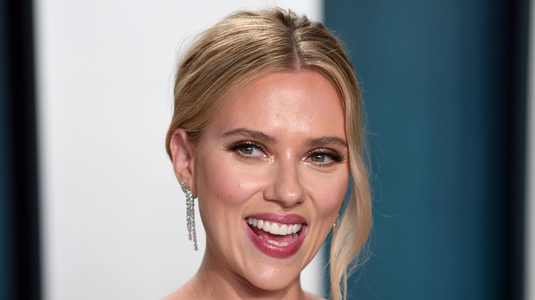 Scarlett Johansson at the 2020 Vanity Fair Oscar party