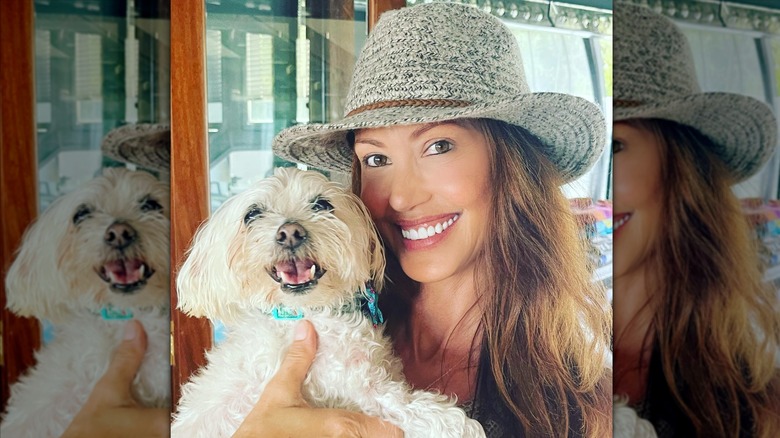 Shannon Elizabeth selfie with her dog