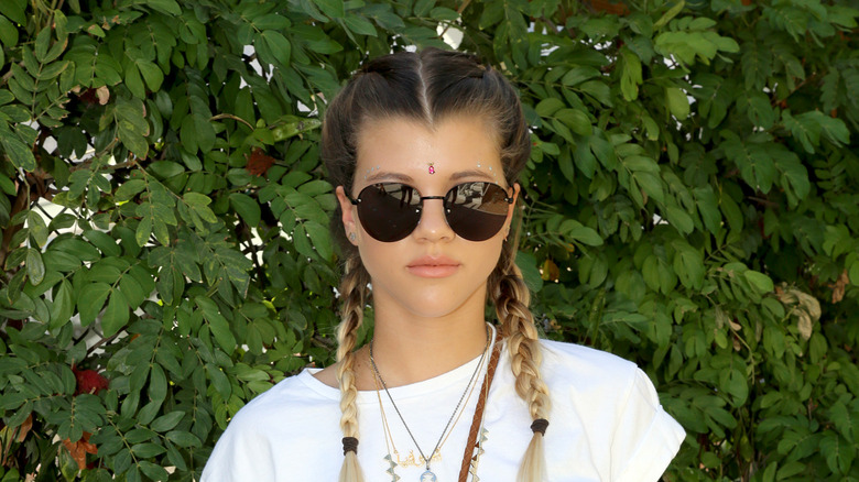 Sofia Richie posing 