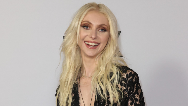 Taylor Momsen smiling 