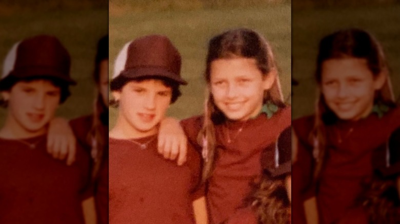 Bridget Moynahan with friend as a kid