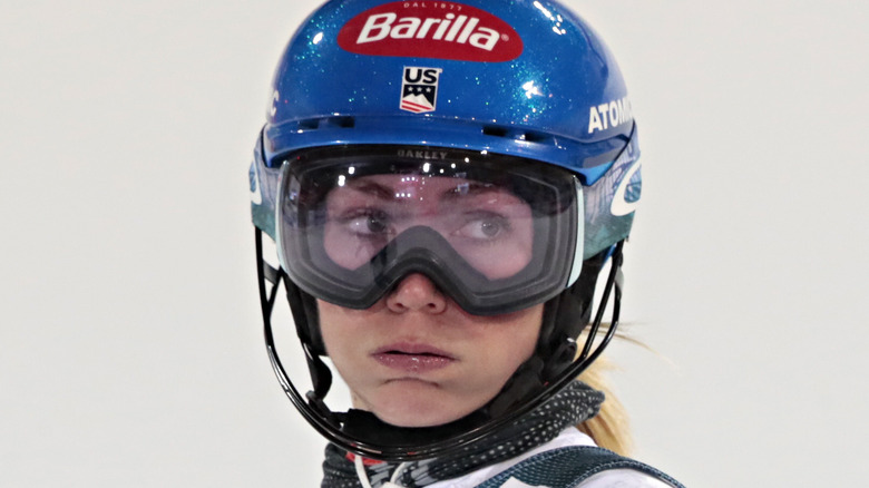 Mikaela Shiffrin skiing