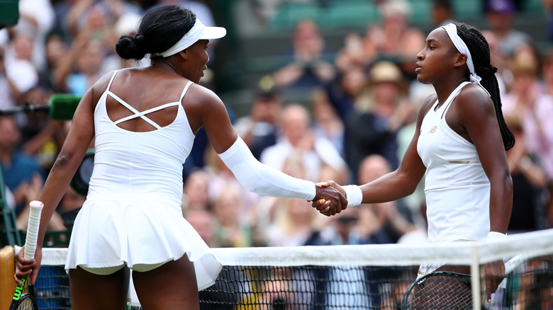 Venus Williams and Coco Gauff shaking hands