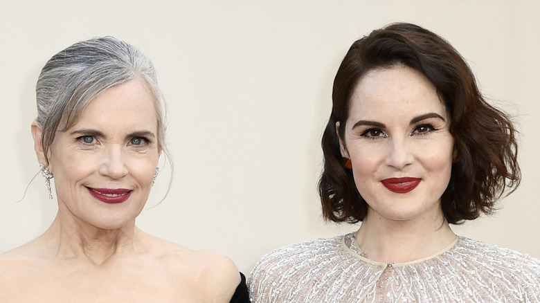 Michelle Dockery and Elizabeth McGovern pose together on the red carpet