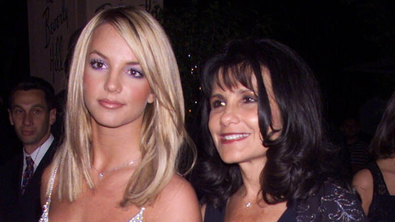 Britney Spears, Lynne Spears at an event