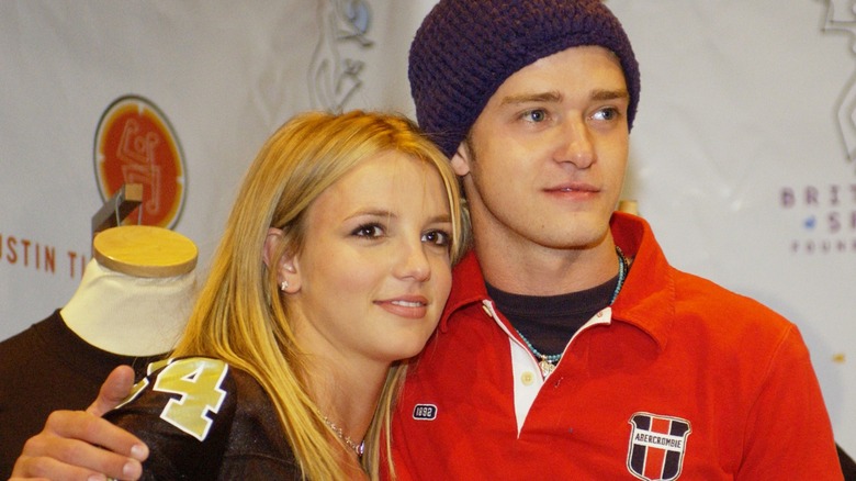 Britney Spears Justin Timberlake hugging