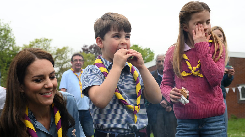 Kate Middleton volunteering with Prince Louis and Princess Charlotte