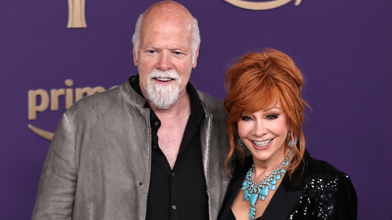 Rex Linn Reba McEntire smiling